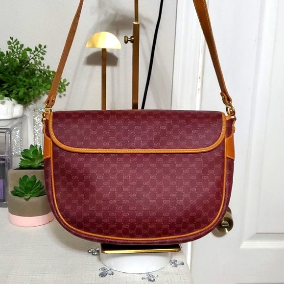 RARE VINTAGE GUCCI CROSSBODY BAG❤️💜 - Picture 3 of 17